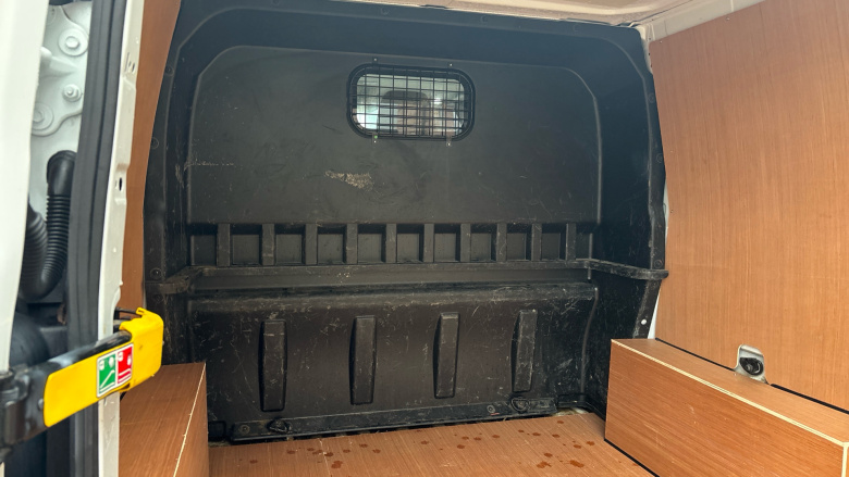 Ford Transit Custom 300 L1 Diesel Fwd 2.0 EcoBlue 105ps Low Roof D/Cab Leader Van